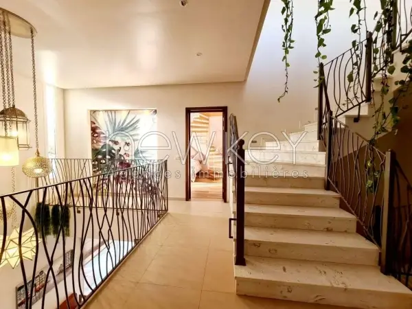 Magnifique Villa à La Soukra - 9