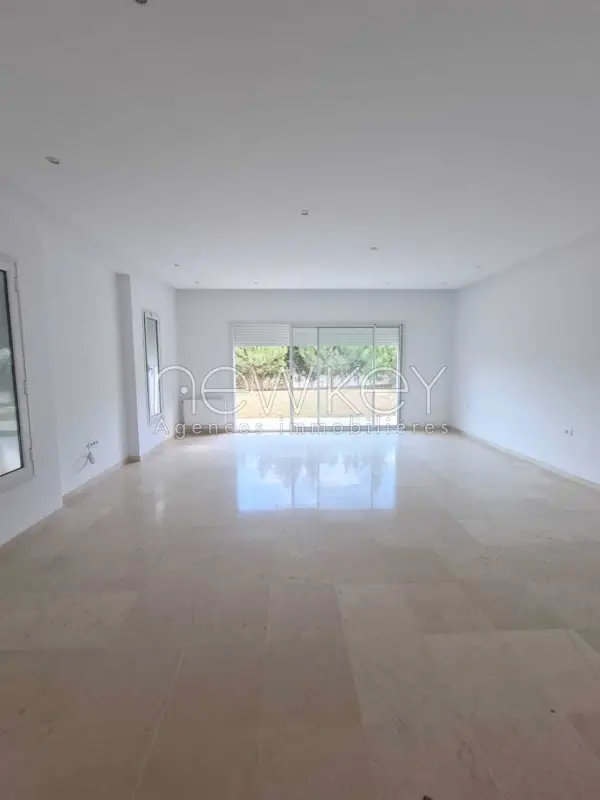 Rez-de-chaussée S3 avec jardin à La Soukra - 1
