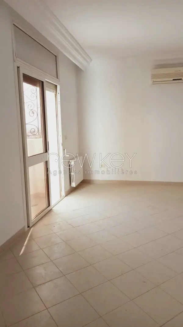 villa s+5 avec jardin - 8
