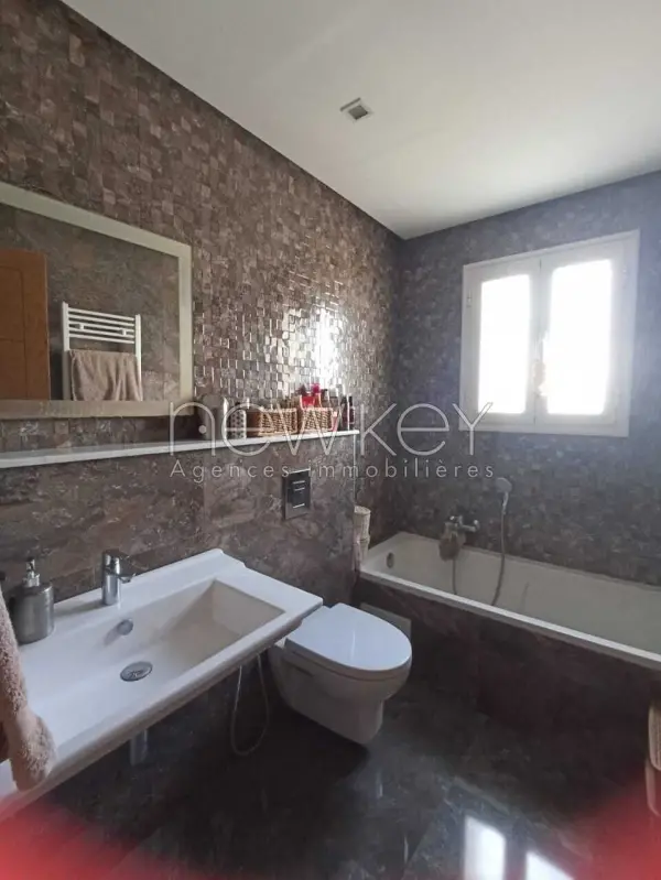 Appartement s+2 à la Marsa - 1