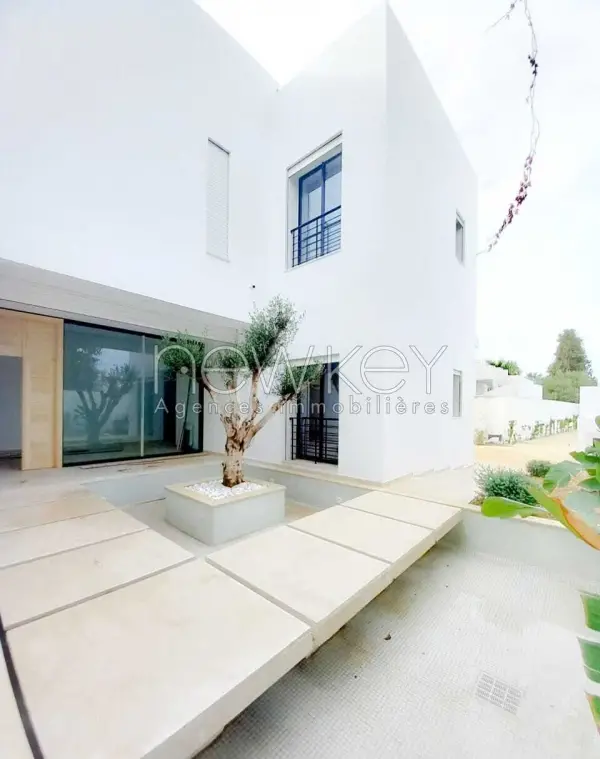 Somptueuse Villa avec piscine à louer à La Soukra - 8