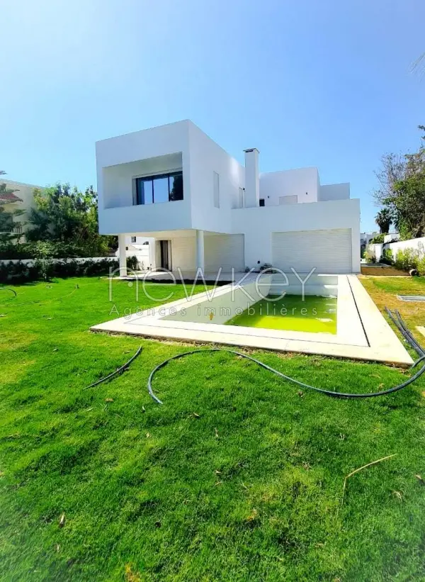 Somptueuse Villa avec piscine à louer à La Soukra - 10