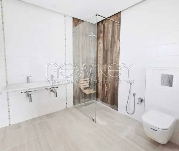 Une Villa Neuve à vendre à La Soukra - 4