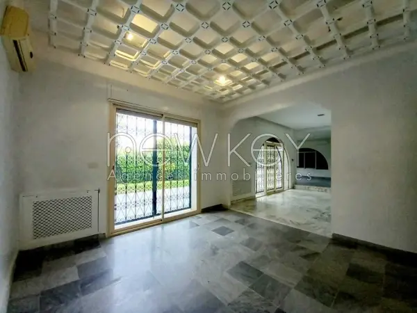 Magnifique villa S+5 à la Marsa - 8