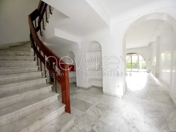 Magnifique villa S+5 à la Marsa - 6