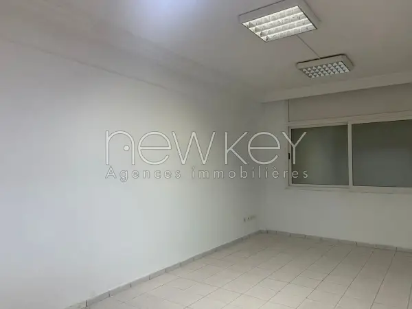 Bureau A3 à Louer à La Soukra - 2