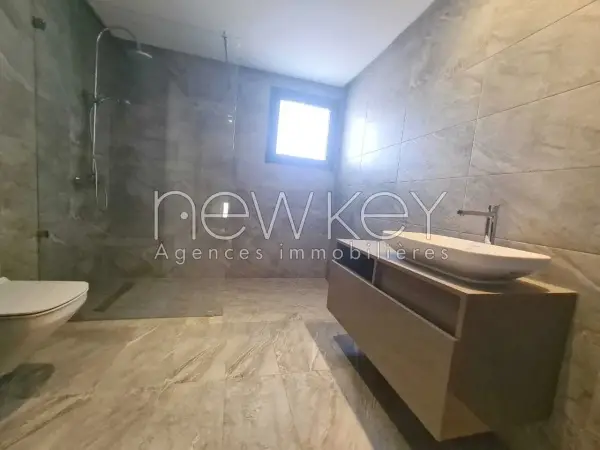 Triplex Haut Standing S5 à vendre à La Soukra - 7