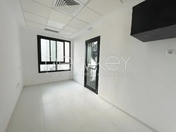 Bureau neuf de 184m² à louer au lac 2 - 2