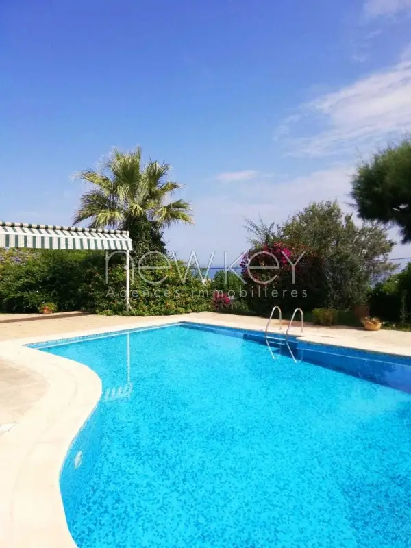 Magnifique S+1 à Gammarth avec vue sur mer - 1