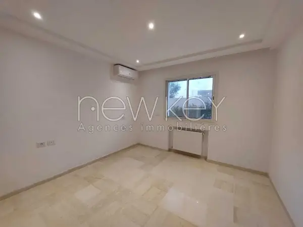 Appartement s+2 avec jardin - 2