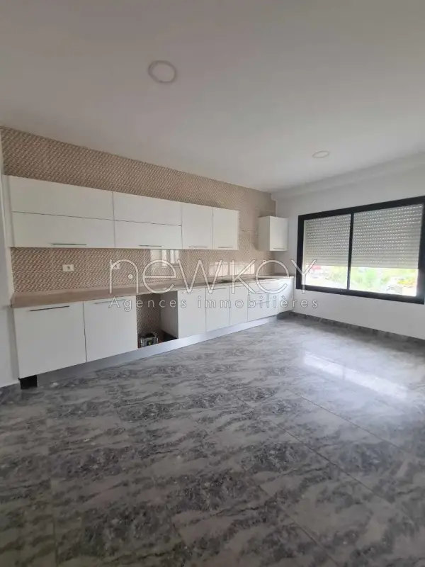 Appartement s+3 à la Marsa - 4