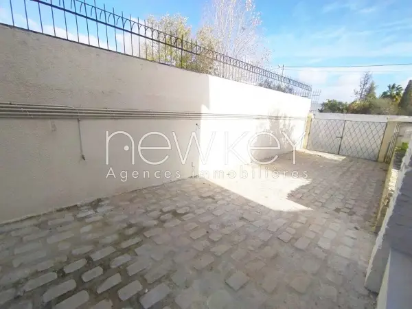 Une Belle villa avec jardin S3 à louer à la Soukra - 7