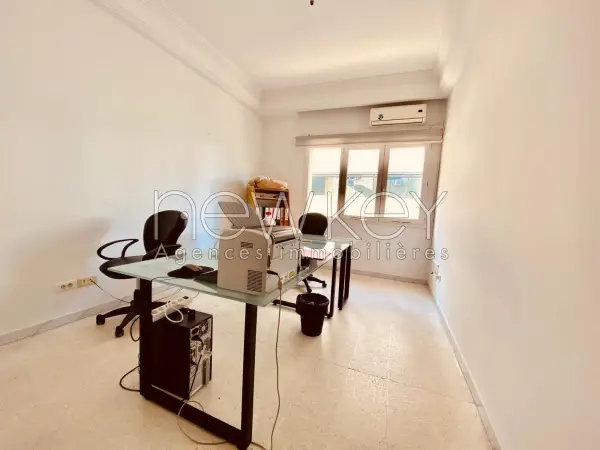 Bureau A3 à vendre aux Berges du Lac1 - 2