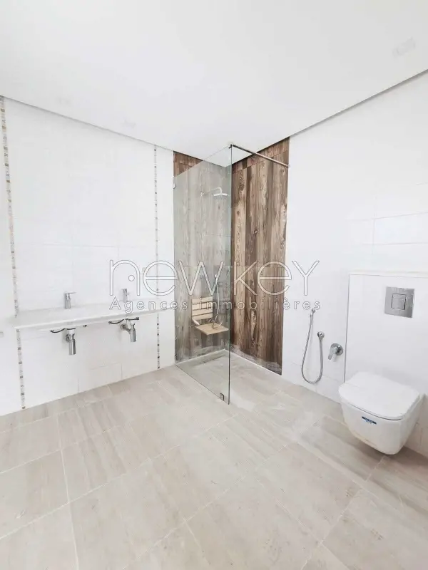 Une Villa Neuve S4 à La Soukra - 3