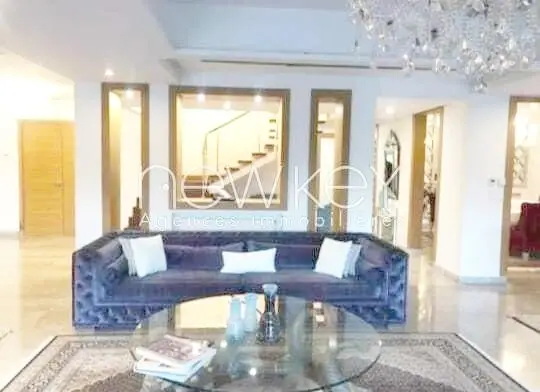 Somptueuse villa avec piscine à vendre à La Soukra - 2