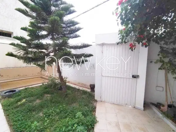 Coquette Villa S3 avec jardin au Bhar Lazreg - 8