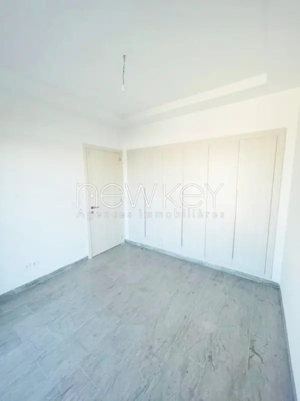 Superbe Appartement Neuf S3 À Louer À La Soukra - 3