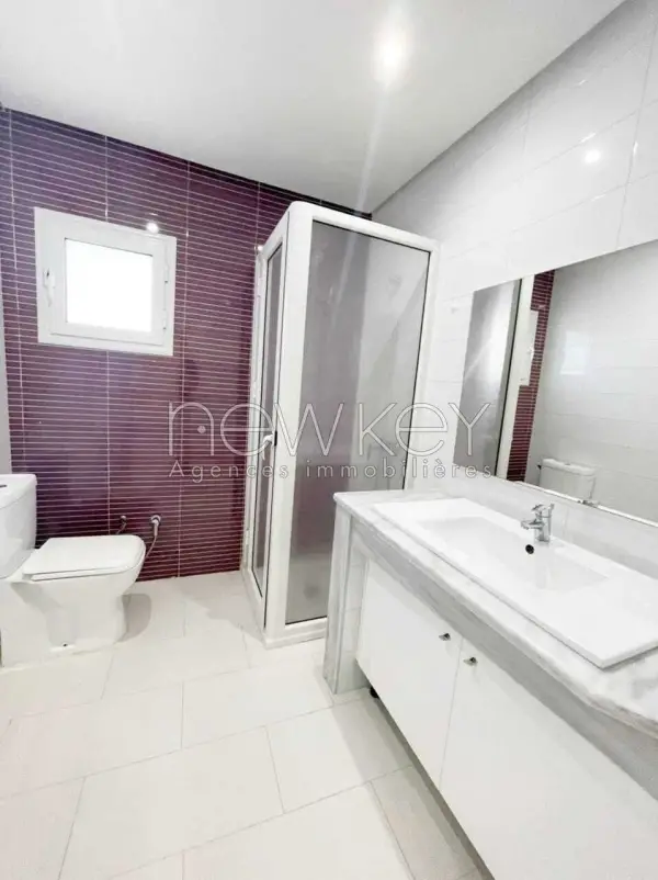 Une Superbe Villa S+4 à La Soukra - 6