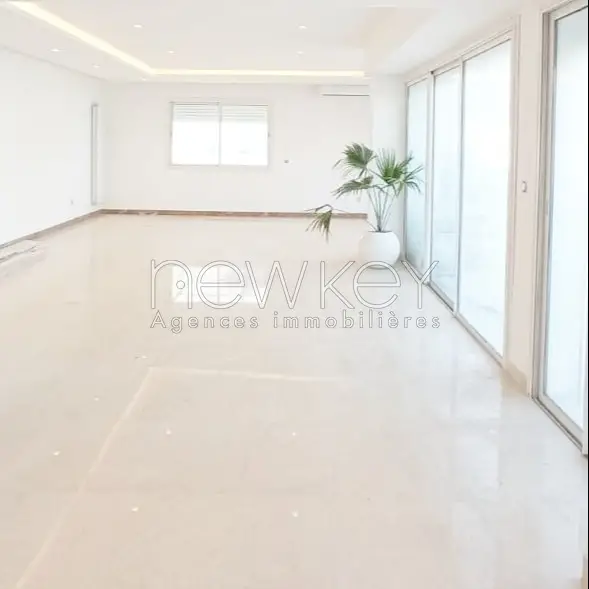 Penthouse Neuf avec piscine à vendre aux jardins de Carthage - 1