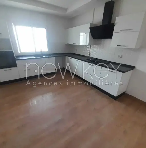 Bel Appartement S3 à louer à La Soukra - 1