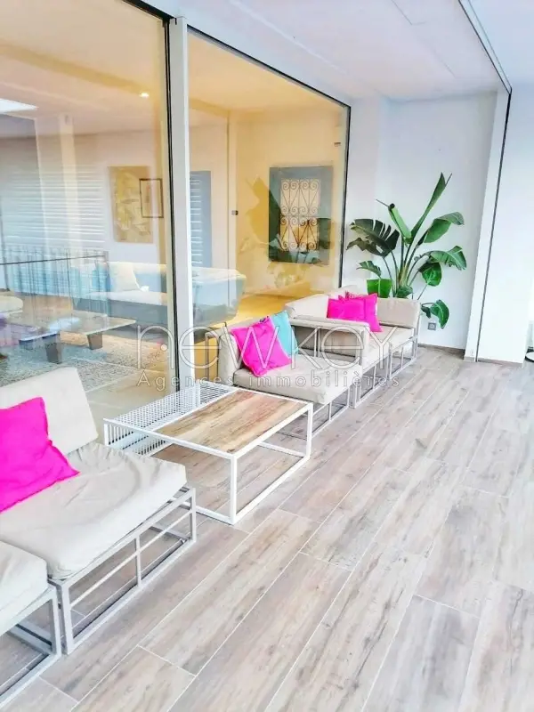 Une Splendide Villa à Louer à La Soukra - 3