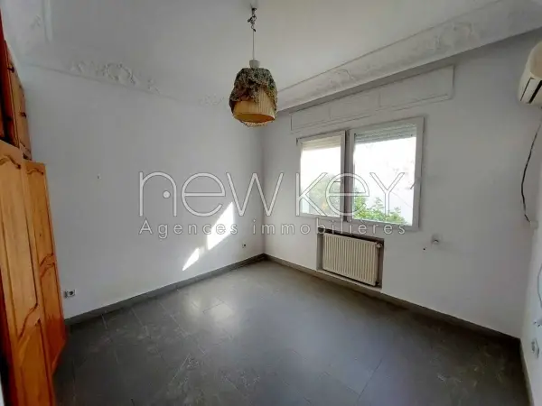 Villa s4 avec jardin à la Marsa - 9