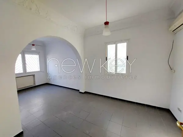 Villa s4 avec jardin à la Marsa - 6