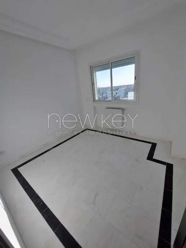 Appartement s+3 à la Marsa - 11