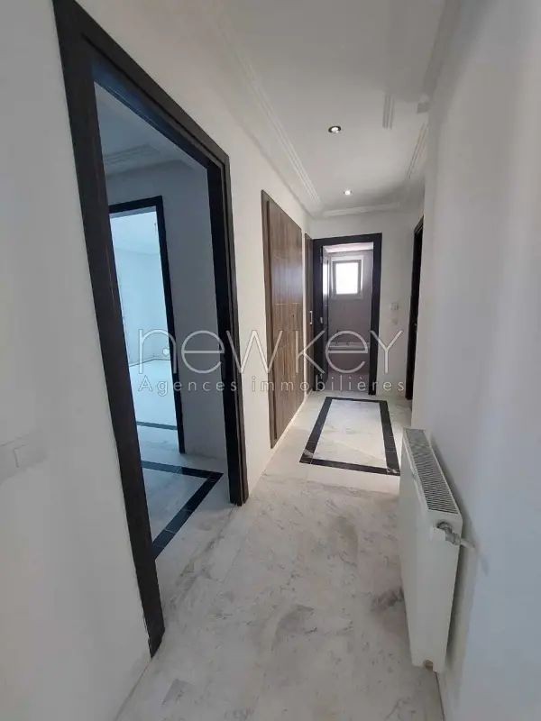 Appartement s+3 à la Marsa - 9