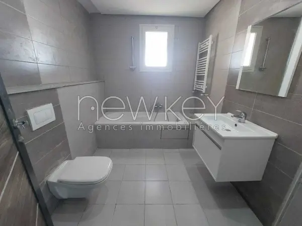 Appartement s+3 à la Marsa - 5