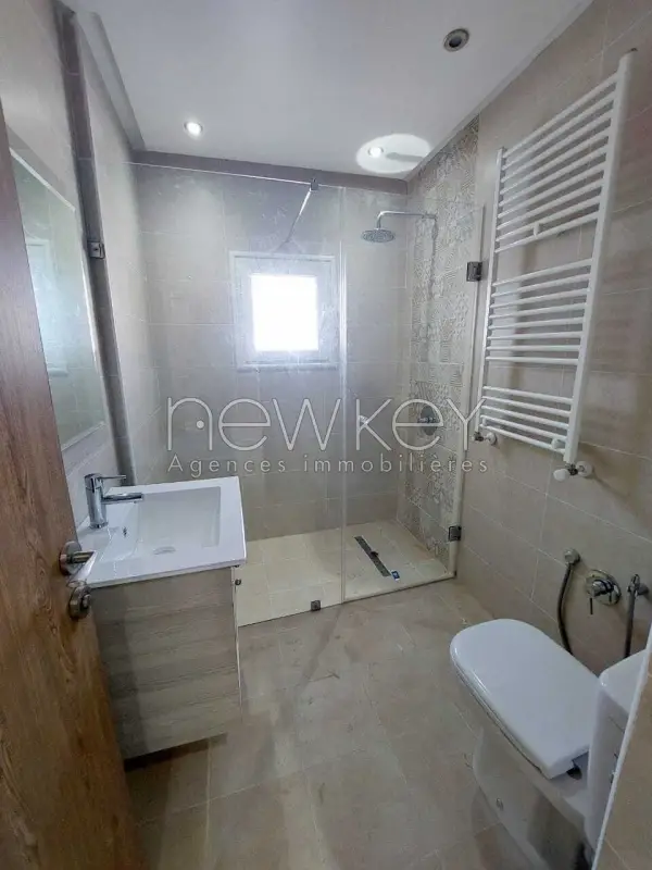 Neuf Etage de villa s+2 à La Marsa - 4