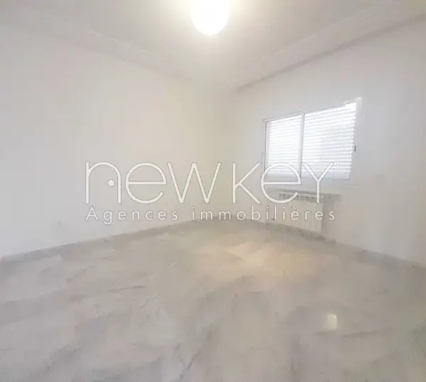 Bel Appartement S4 à Louer à Ain Zaghouan Nord - 1