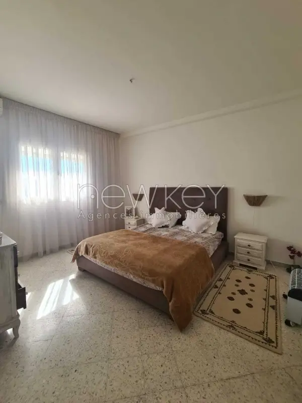 Duplex s+4 à Gammarth - 2