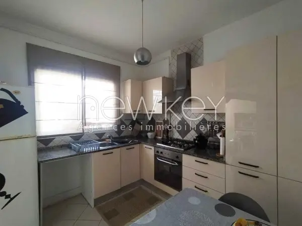 Bel Appartement S3 à vendre à La Soukra - 1