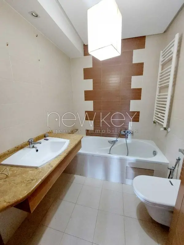 A vendre s+3 à La Marsa - 5