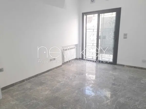 Appartement S1 à vendre à Ain Zaghouan - 3