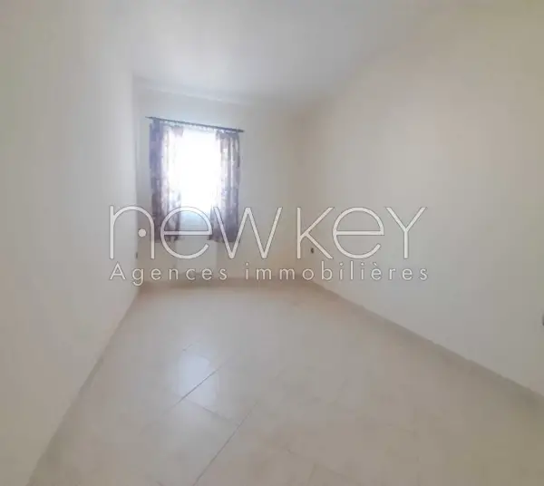 Un étage de villa S3 à louer à La Soukra - 4