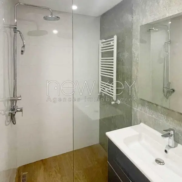 Superbe Duplex avec piscine à vendre à La Soukra - 9