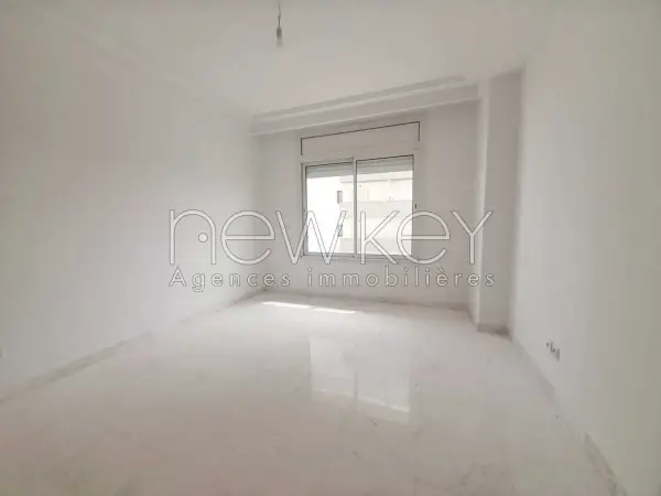 Bel Appartement S3 à vendre à Ain Zaghouan Nord - 4