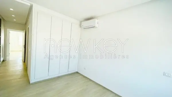 Appartement S2 haut standing à vendre à La Soukra - 1