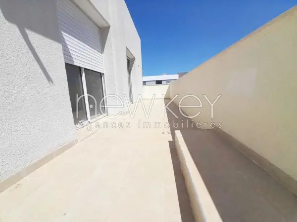 Appartement S1 à vendre à La Soukra - 3