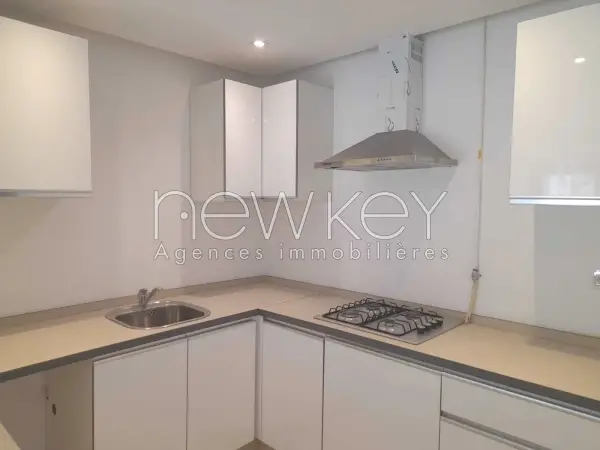 Appartement S1 à vendre à La Soukra - 1