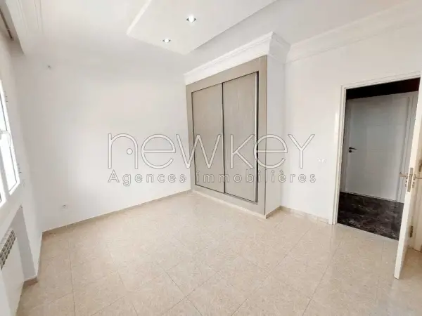 Etage de villa s3 avec terrasse à la Marsa - 8