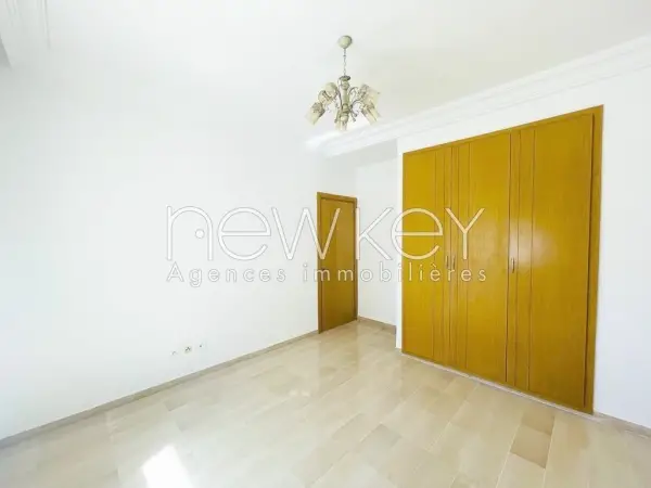 Appartement S4 à vendre à La Soukra - 3