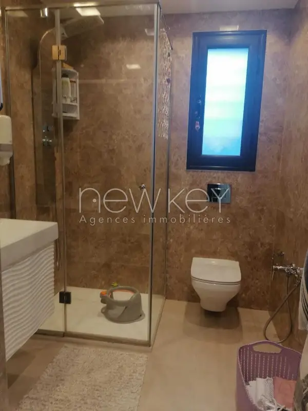 Appartement S3 avec piscine à louer à La Soukra - 8