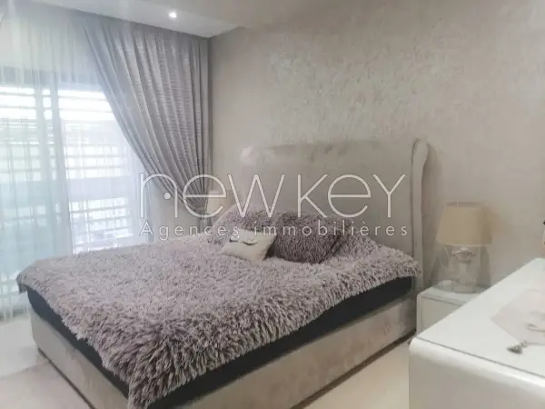 Appartement S3 avec piscine à louer à La Soukra - 4