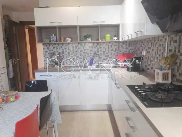 Appartement S3 avec piscine à louer à La Soukra - 3