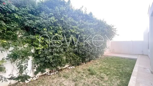 Villa jumelée avec jardin à louer à La Soukra - 10