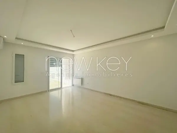 Un Appartement S+2 avec jardin à La Soukra - 1