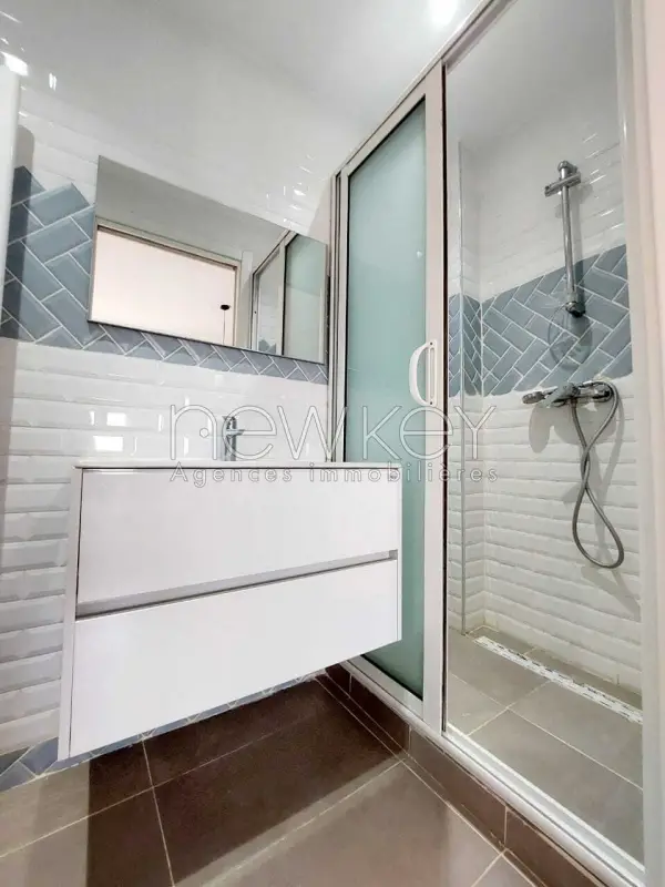 Duplex s+4 avec piscine à la Marsa - 3